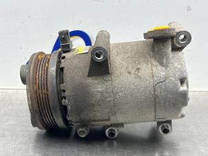 Gebruikte Aircopomp Ford Focus 2 C+C 2.0 16V Prijs € 100,00 Margeregeling aangeboden door Gebr Opdam B.V.