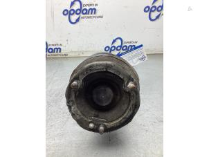 Gebruikte Mac Phersonpoot links-voor BMW 1 serie (E87/87N) 116i 1.6 16V Prijs € 50,00 Margeregeling aangeboden door Gebr Opdam B.V.