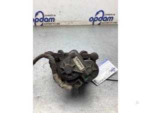 Gebruikte Remklauw (Tang) rechts-achter Ford Mondeo V Wagon 1.5 EcoBoost 16V Prijs € 90,00 Margeregeling aangeboden door Gebr Opdam B.V.