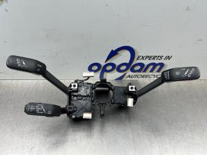 Gebruikte Licht + Raw Schakelaar Seat Ibiza V (KJB) 1.0 TSI 12V Prijs € 100,00 Margeregeling aangeboden door Gebr Opdam B.V.