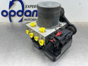 Gebruikte ABS Pomp Seat Ibiza V (KJB) 1.0 TSI 12V Prijs € 150,00 Margeregeling aangeboden door Gebr Opdam B.V.