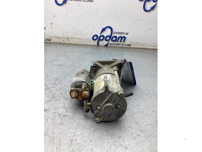 Startmotor van een Volvo XC40 (XZ) 1.5 T5 Plug-in Hybrid 16V 2020