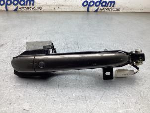 Gebruikte Handgreep Mazda CX-3 (DJ/DK) 2.0 SkyActiv-G 121 Prijs € 45,00 Margeregeling aangeboden door Gebr Opdam B.V.