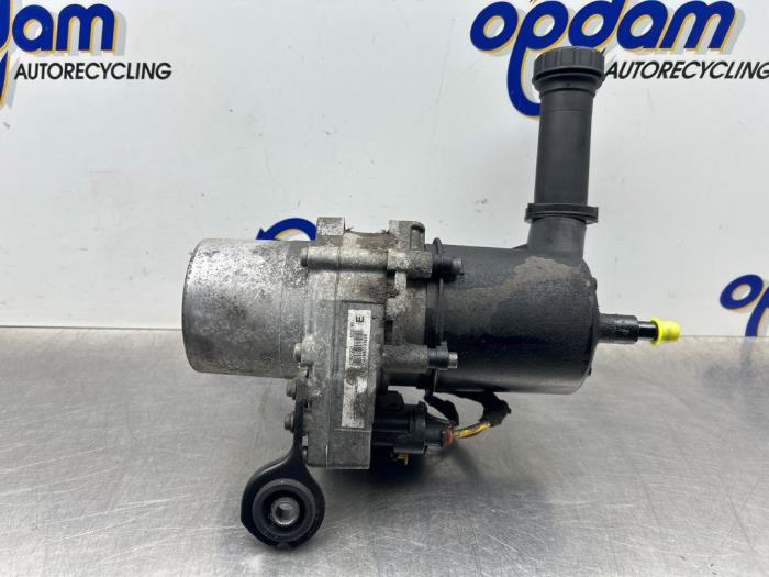 Gebruikte Pomp Servo Peugeot 307 SW (3H) 1.6 16V Prijs € 135,00 Margeregeling aangeboden door Gebr Opdam B.V.