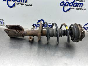 Gebruikte Mac Phersonpoot links-voor Renault Espace (JK) 2.0 dCi 16V 150 FAP Prijs € 60,00 Margeregeling aangeboden door Gebr Opdam B.V.