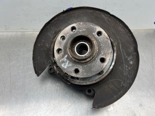 Gebruikte Asschenkel rechts-achter Volkswagen Touareg (7LA/7L6) 2.5 TDI R5 Prijs € 60,00 Margeregeling aangeboden door Gebr Opdam B.V.