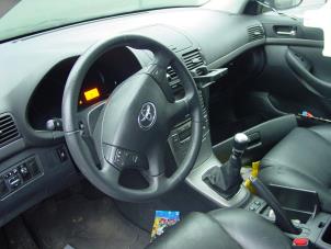 Gebruikte Airbag Set + Module Toyota Avensis Wagon (T25/B1E) 2.0 16V D-4D-F Prijs € 350,00 Margeregeling aangeboden door Gebr Opdam B.V.