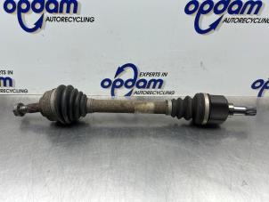 Gebruikte Cardanas links-voor (VWA) Peugeot 3008 I (0U/HU) 1.6 VTI 16V Prijs € 70,00 Margeregeling aangeboden door Gebr Opdam B.V.