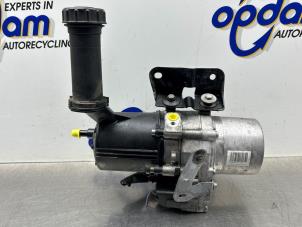Gebruikte Stuurpomp Peugeot 3008 I (0U/HU) 1.6 VTI 16V Prijs € 225,00 Margeregeling aangeboden door Gebr Opdam B.V.