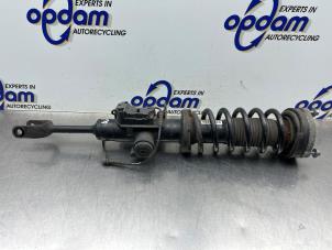 Gebruikte Mac Phersonpoot links-voor BMW 5 serie (F10) 535d 24V Prijs € 275,00 Margeregeling aangeboden door Gebr Opdam B.V.