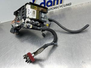 Gebruikte Zekeringkast Peugeot 3008 I (0U/HU) 1.6 VTI 16V Prijs € 150,00 Margeregeling aangeboden door Gebr Opdam B.V.