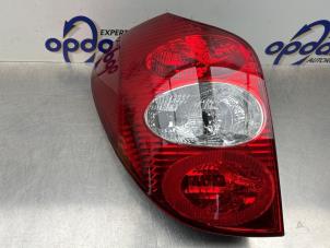 Gebruikte Achterlicht links Renault Laguna II Grandtour (KG) 1.6 16V Prijs € 25,00 Margeregeling aangeboden door Gebr Opdam B.V.