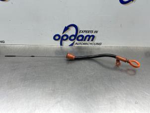 Gebruikte Olie Peilstok Audi A4 Cabrio (B7) 2.0 TFSI 20V Prijs € 30,00 Margeregeling aangeboden door Gebr Opdam B.V.