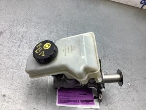 Gebruikte Hoofdremcilinder Seat Ibiza V (KJB) 1.5 TSI Evo 16V Prijs € 50,00 Margeregeling aangeboden door Gebr Opdam B.V.