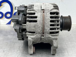 Gebruikte Dynamo Volkswagen Polo IV (9N1/2/3) 1.4 16V Prijs € 50,00 Margeregeling aangeboden door Gebr Opdam B.V.