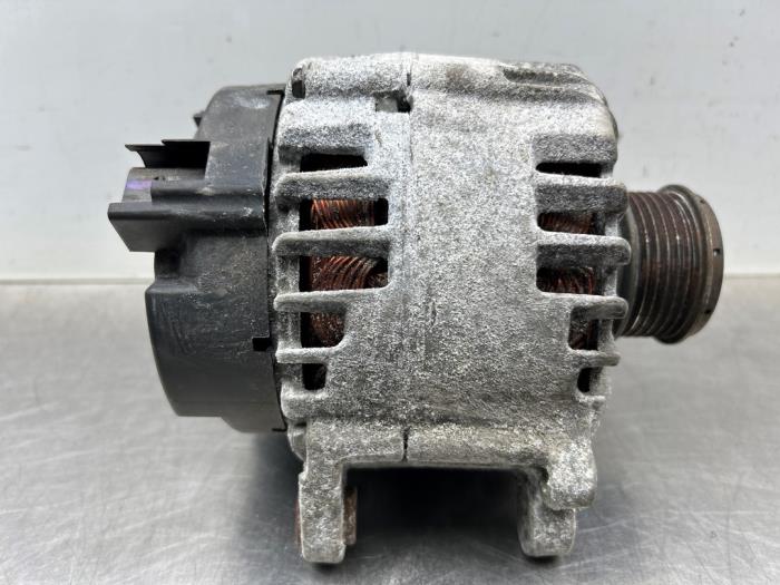 Gebruikte Dynamo Seat Ibiza IV (6J5) 1.2 TDI Ecomotive Prijs € 125,00 Margeregeling aangeboden door Gebr Opdam B.V.