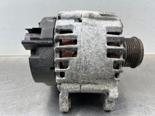 Gebruikte Dynamo Seat Ibiza IV (6J5) 1.2 TDI Ecomotive Prijs € 125,00 Margeregeling aangeboden door Gebr Opdam B.V.