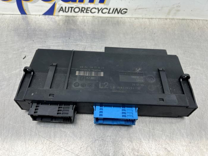 Computer Body Control van een BMW 1 serie (E87/87N) 116i 1.6 16V 2006