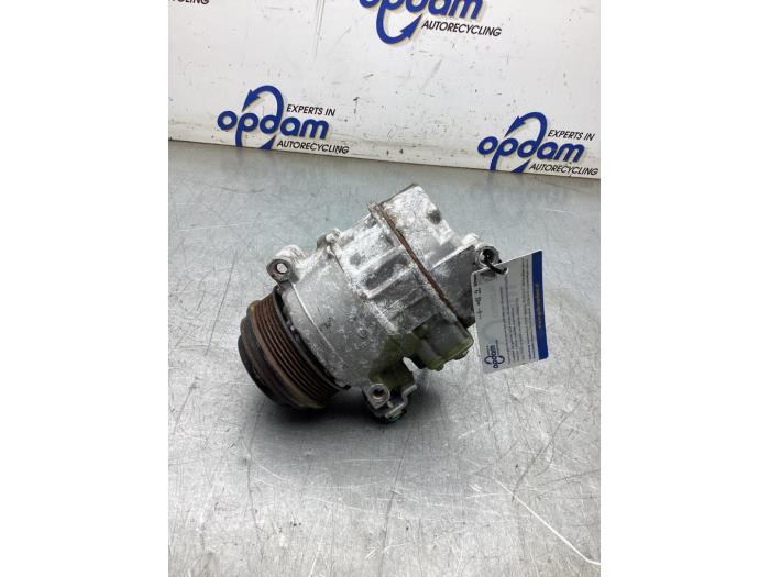 Gebruikte Aircopomp Ford Transit Connect (PJ2) 1.6 TDCi 16V 75 Prijs € 200,00 Margeregeling aangeboden door Gebr Opdam B.V.