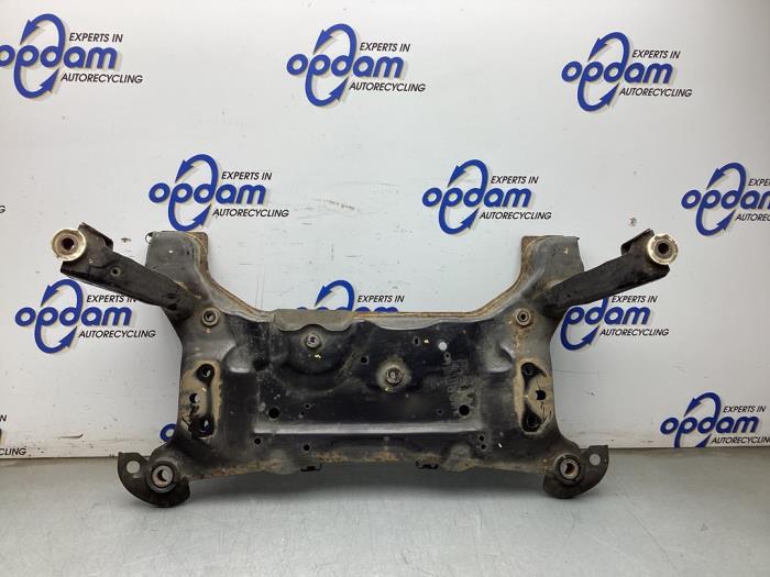 Gebruikte Subframe Ford Transit Connect (PJ2) 1.6 TDCi 16V 75 Prijs € 150,00 Margeregeling aangeboden door Gebr Opdam B.V.