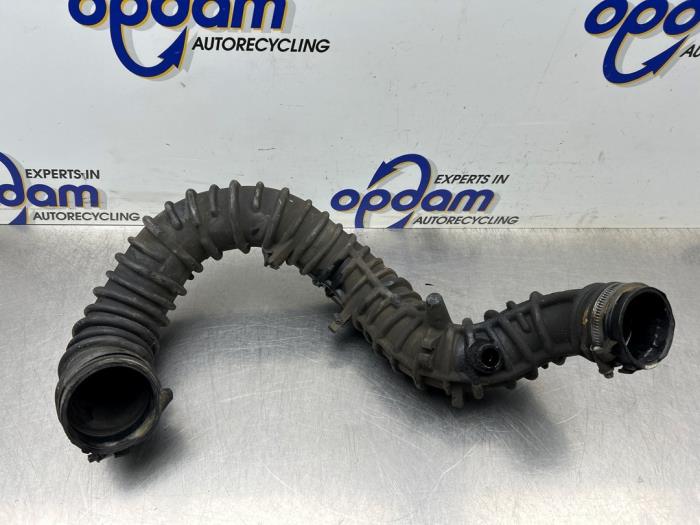 Gebruikte Turboslang Opel Vivaro 2.0 CDTI Prijs € 40,00 Margeregeling aangeboden door Gebr Opdam B.V.