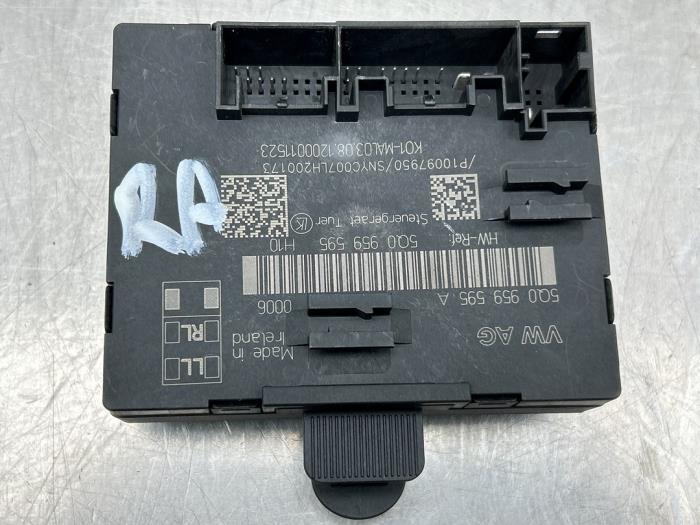 Gebruikte Deur module Audi A3 Sportback (8VA/8VF) 1.4 TFSI 16V Prijs € 40,00 Margeregeling aangeboden door Gebr Opdam B.V.