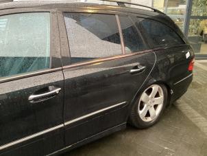 Gebruikte Deur 4Deurs links-achter Mercedes E Combi (S211) 2.6 E-240 V6 18V Prijs € 120,00 Margeregeling aangeboden door Gebr Opdam B.V.