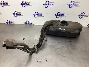 Gebruikte Brandstoftank Toyota Yaris III (P13) 1.5 16V Hybrid Prijs € 150,00 Margeregeling aangeboden door Gebr Opdam B.V.