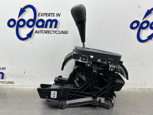 Gebruikte Selectiehendel automaat Toyota Yaris III (P13) 1.5 16V Hybrid Prijs € 125,00 Margeregeling aangeboden door Gebr Opdam B.V.