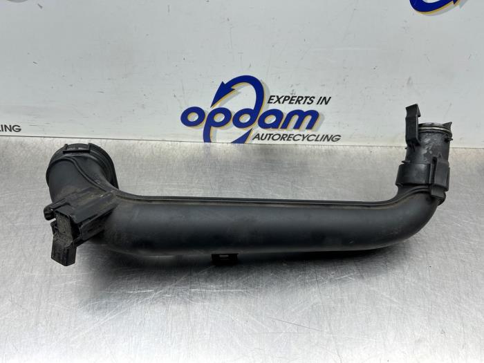 Gebruikte Intercooler Buis Audi A3 Sportback (8VA/8VF) 1.4 TFSI 16V Prijs € 40,00 Margeregeling aangeboden door Gebr Opdam B.V.