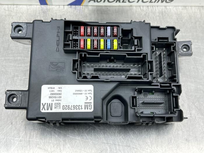 Computer Body Control van een Opel Corsa D 1.4 16V Twinport 2011