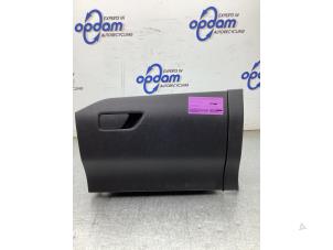 Gebruikte Dashboardkastje Ford Focus 4 Wagon 1.0 Ti-VCT EcoBoost 12V 125 Prijs € 50,00 Margeregeling aangeboden door Gebr Opdam B.V.