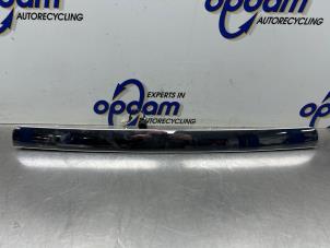 Gebruikte Handgreep Achterklep Ford Focus 2 Wagon 1.6 16V Prijs € 100,00 Margeregeling aangeboden door Gebr Opdam B.V.