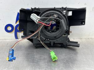 Gebruikte Airbagring Renault Clio III (BR/CR) 1.2 16V 75 Prijs € 75,00 Margeregeling aangeboden door Gebr Opdam B.V.