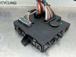 Gebruikte Computer Body Control Renault Twingo II (CN) 1.2 Prijs € 65,00 Margeregeling aangeboden door Gebr Opdam B.V.