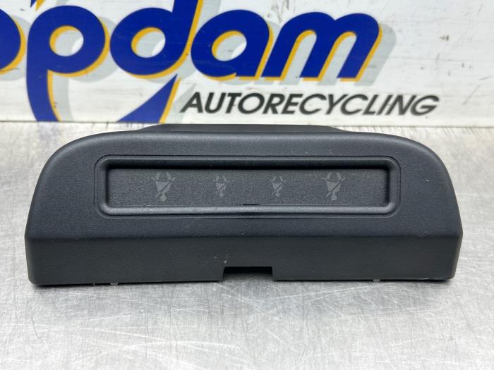 Gebruikte Display Interieur Alfa Romeo MiTo (955) 1.3 JTDm 16V Eco Prijs € 45,00 Margeregeling aangeboden door Gebr Opdam B.V.