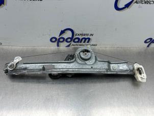 Gebruikte Raammechaniek 4Deurs links-voor Renault Scénic II (JM) 2.0 16V Prijs € 50,00 Margeregeling aangeboden door Gebr Opdam B.V.