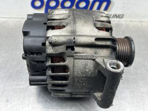 Gebruikte Dynamo Peugeot 308 SW (4E/H) 1.6 VTI 16V Prijs € 75,00 Margeregeling aangeboden door Gebr Opdam B.V.