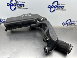 Gebruikte Luchtfilterhuis Citroen C4 Grand Picasso (UA) 1.6 16V THP 155 Prijs € 50,00 Margeregeling aangeboden door Gebr Opdam B.V.