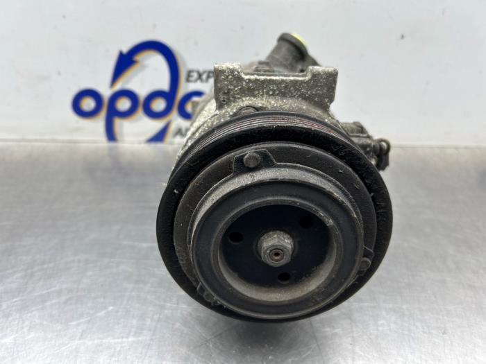 Gebruikte Pomp Airco Saab 9-3 II (YS3F) 2.0T 16V Prijs € 75,00 Margeregeling aangeboden door Gebr Opdam B.V.