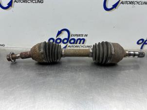 Gebruikte Homokineetas links-voor Saab 9-3 II (YS3F) 2.0T 16V Prijs € 50,00 Margeregeling aangeboden door Gebr Opdam B.V.