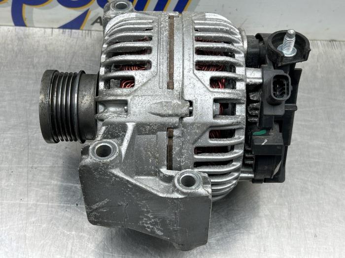 Gebruikte Dynamo Saab 9-3 II (YS3F) 2.0T 16V Prijs € 100,00 Margeregeling aangeboden door Gebr Opdam B.V.