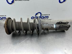 Gebruikte Mac Phersonpoot rechts-voor Saab 9-3 II (YS3F) 2.0T 16V Prijs € 60,00 Margeregeling aangeboden door Gebr Opdam B.V.