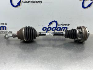 Gebruikte Steekas links-voor Volkswagen T-Roc I 1.5 TSI 16V Prijs € 250,00 Margeregeling aangeboden door Gebr Opdam B.V.