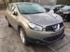 Nissan Qashqai (J10) 2.0 16V Carrosserie Hoek rechts-voor