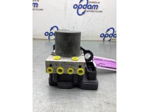 Gebruikte ABS Pomp Skoda Scala 1.0 TSI 115 Prijs € 125,00 Margeregeling aangeboden door Gebr Opdam B.V.