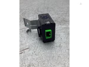 Gebruikte Deur module Suzuki Swift (ZA/ZC/ZD) 1.2 16V Prijs € 25,00 Margeregeling aangeboden door Gebr Opdam B.V.