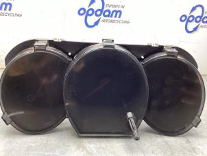 Gebruikte Tellerklok Suzuki Grand Vitara II (JT) 2.0 16V Prijs € 125,00 Margeregeling aangeboden door Gebr Opdam B.V.