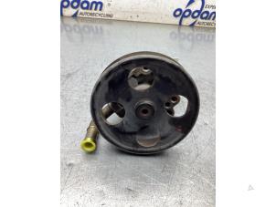 Gebruikte Stuurbekrachtiging Pomp Suzuki Grand Vitara II (JT) 2.0 16V Prijs € 200,00 Margeregeling aangeboden door Gebr Opdam B.V.