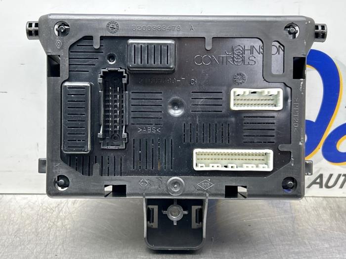 Gebruikte Bodycontrol Module Renault Clio III (BR/CR) 1.4 16V Prijs € 75,00 Margeregeling aangeboden door Gebr Opdam B.V.